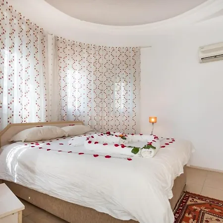 Fancy And Comfortable Villa With Private Pool In Belek *